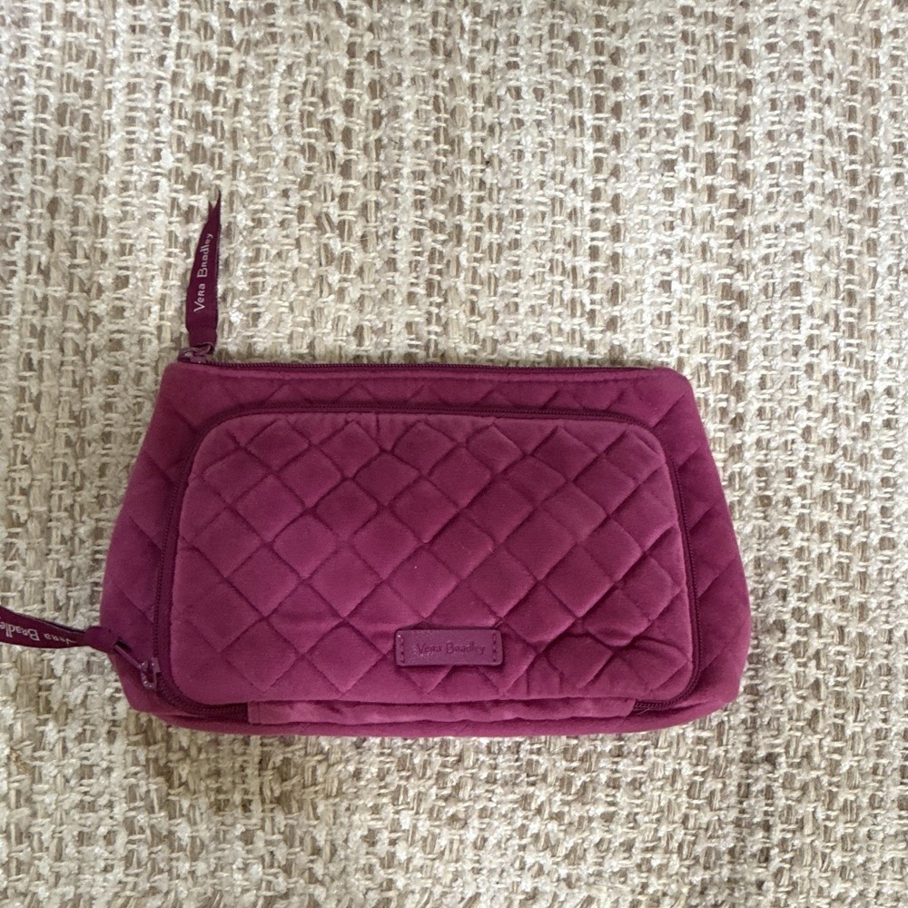 Vera‎ Bradley Quilted Purple Zip Makeup Bag with Interior Pockets